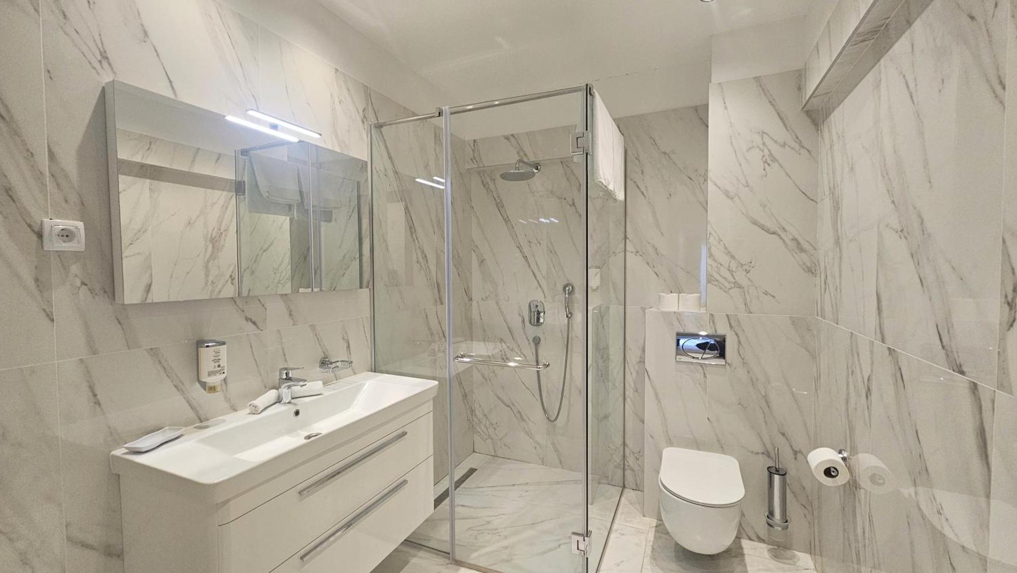 Maresia Boutique Suites Будва Екстериор снимка