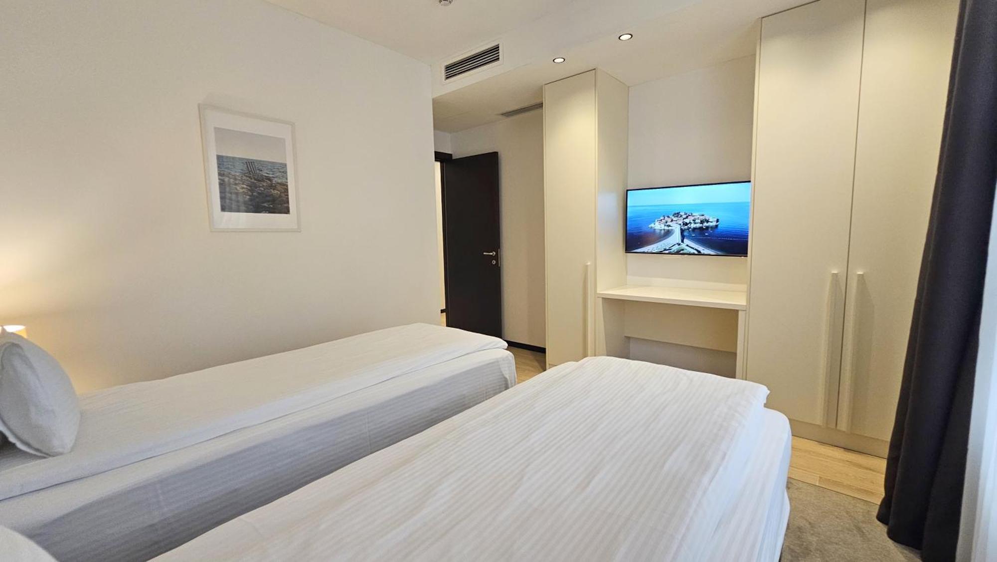 Maresia Boutique Suites Будва Екстериор снимка