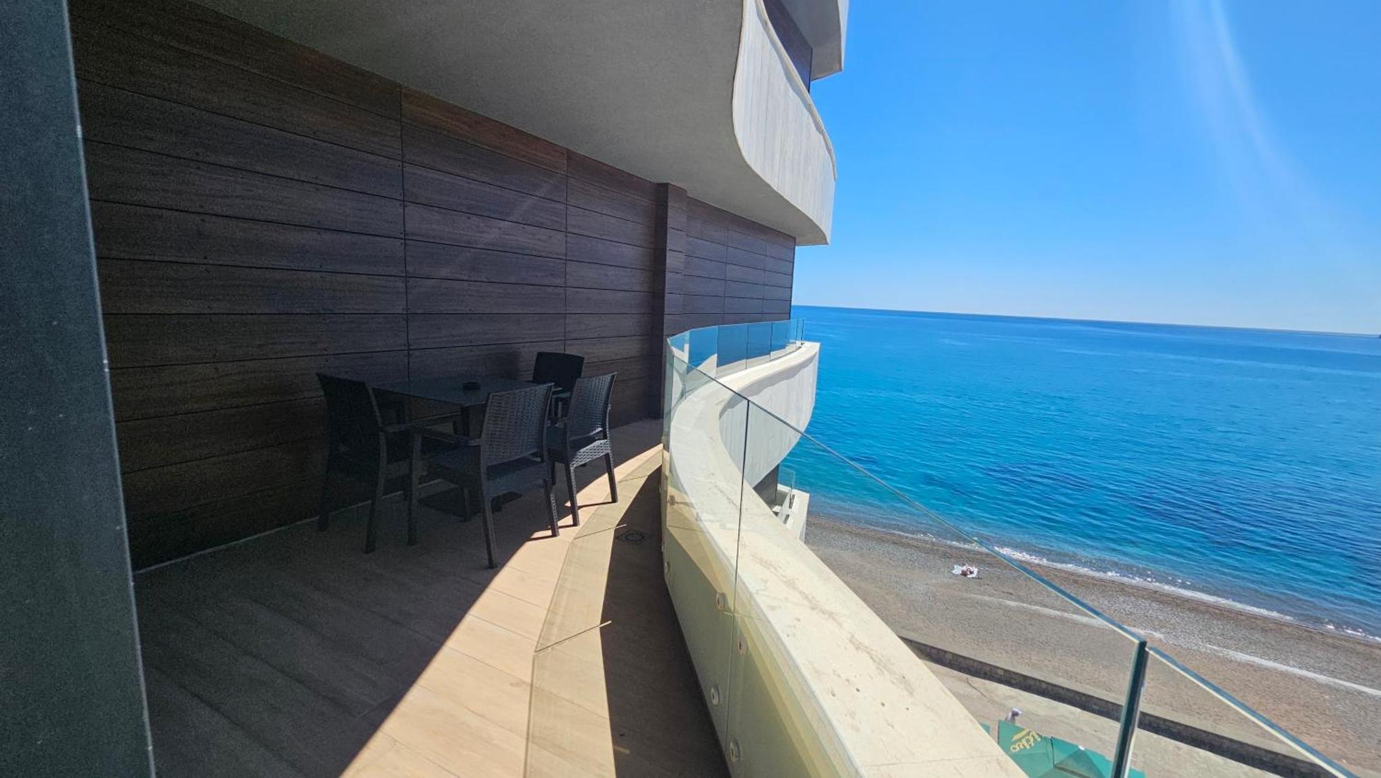 Maresia Boutique Suites Будва Екстериор снимка