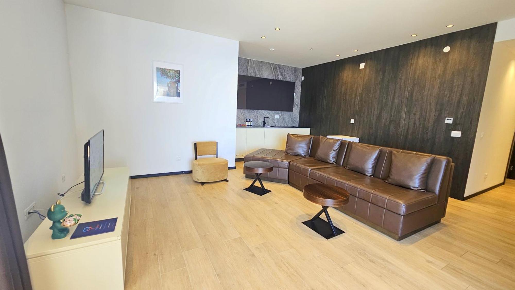 Maresia Boutique Suites Будва Екстериор снимка